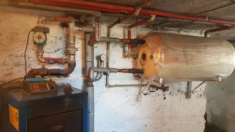 Ile nagrzewa się woda w bojlerze? Poznaj czynniki wpływające na czas