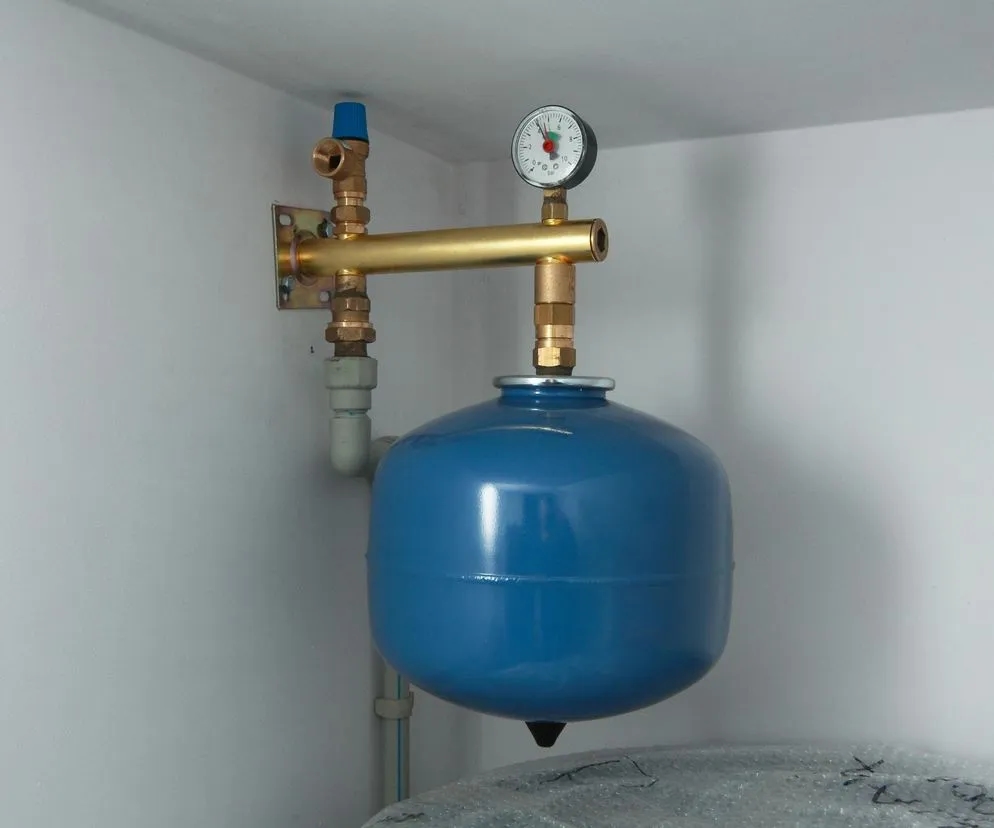 Jakie naczynie przeponowe do bojlera 140l zapewni bezpieczeństwo?